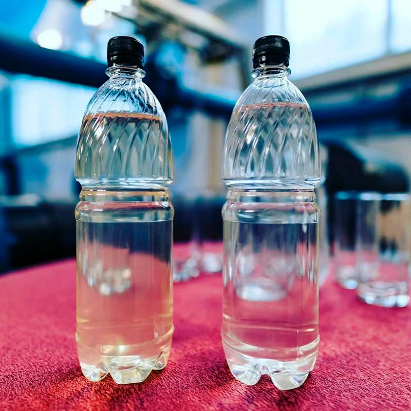 Бутылки с отобранной водой